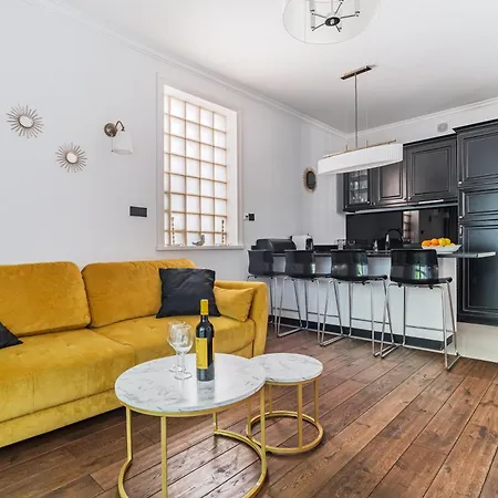 Sanhaus - Capri - 200 Metrow Od Plazy I Deptaka Daire Sopot